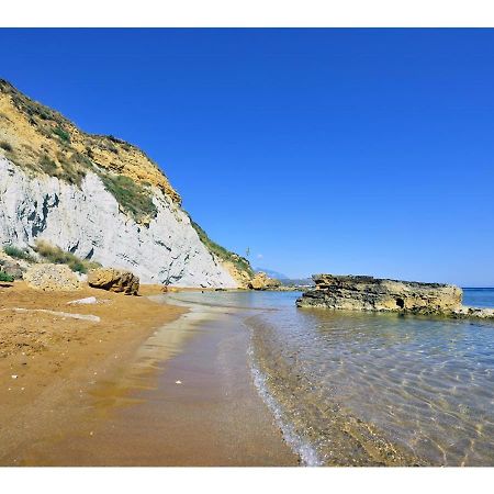 Apollonides Seafront Villa1 Aoede Ликсури Экстерьер фото