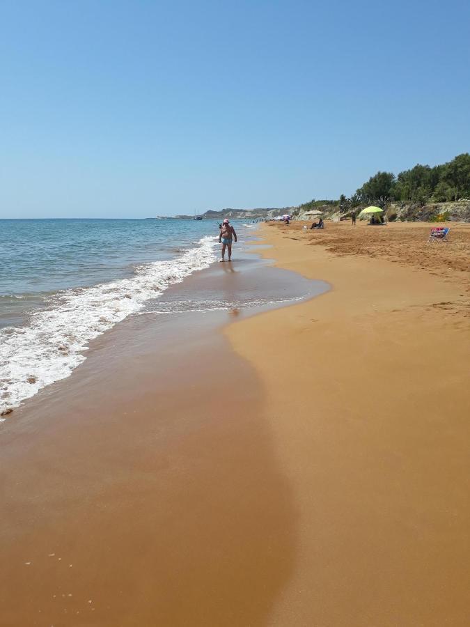 Apollonides Seafront Villa1 Aoede Ликсури Экстерьер фото